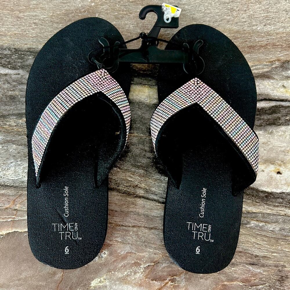 💎Cushion Sole Bedazzled Sandals- Size 6-NEW💎